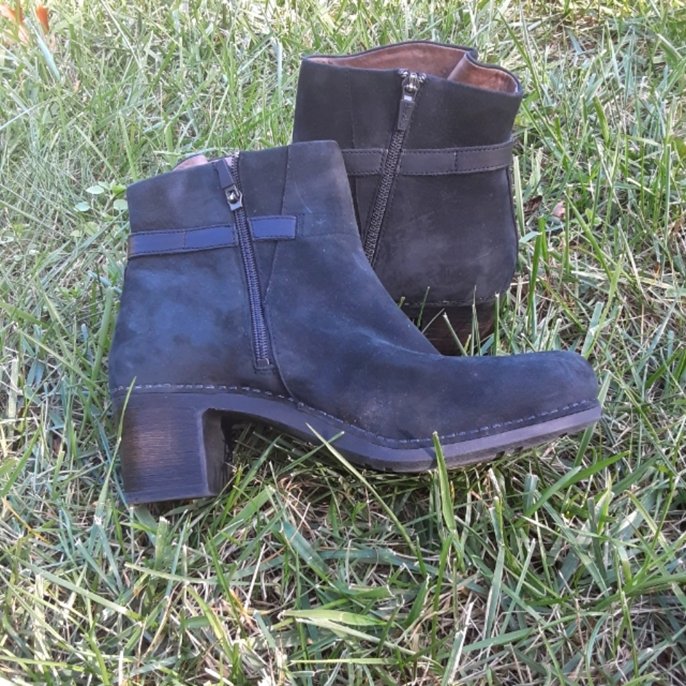 Dansko Black Boot, Size 10.5